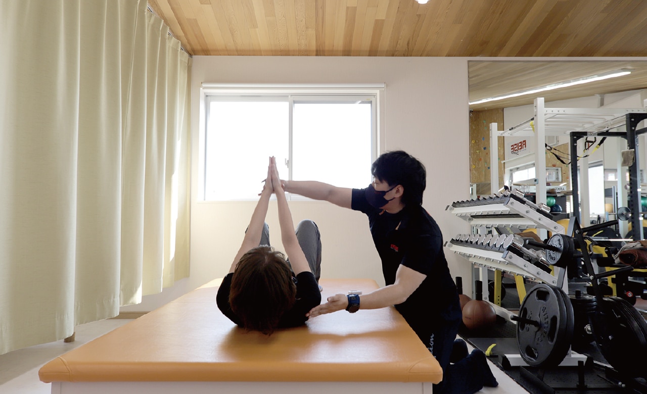 腰痛の原因はキッチンの高さ！？もう前みたいに戻りたくない。現状維持しながら6年間通い続けています。 | 会員様インタビュー vol.6