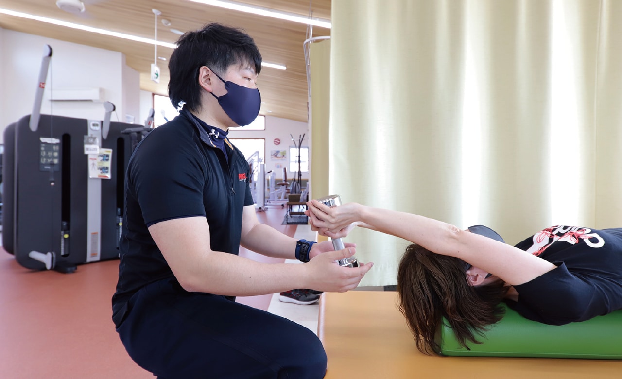 腰痛の原因はキッチンの高さ！？もう前みたいに戻りたくない。現状維持しながら6年間通い続けています。 | 会員様インタビュー vol.6