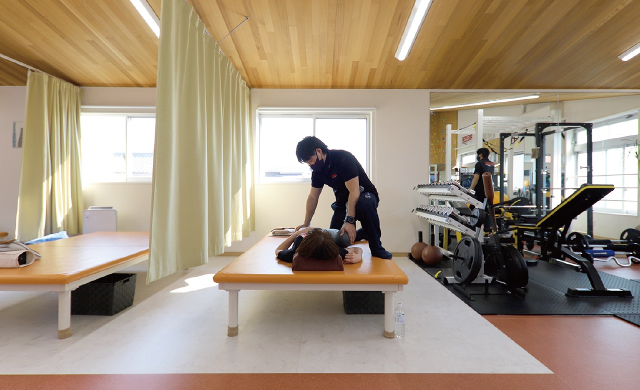 腰痛の原因はキッチンの高さ！？もう前みたいに戻りたくない。現状維持しながら6年間通い続けています。 | 会員様インタビュー vol.6